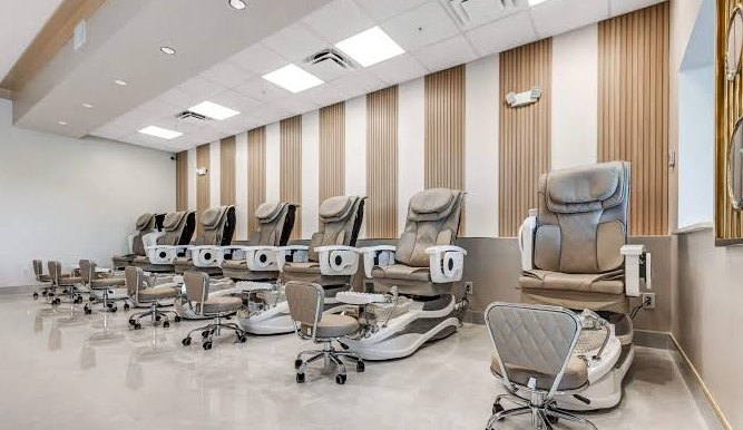 Commercial Building Contractors in Naples, FL: A Guide